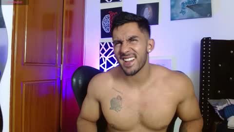 Roman online show from November 19, 8:53 pm