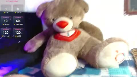 Snapshot of romanpearce_ chatting on June 1, 8:54 pm Roman online show from June 1, 8:54 pm