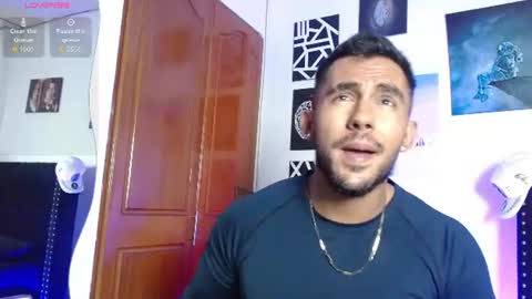 Snapshot of romanpearce_ chatting on July 7, 6:01 pm Roman online show from July 7, 6:01 pm