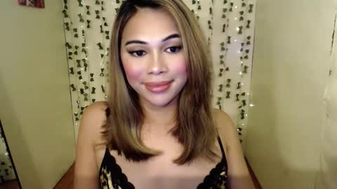 Snapshot of romantic_kath chatting on December 14, 5:07 pm KATH online show from December 14, 5:07 pm