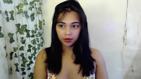 Snapshot of romantic_kath chatting on February 2, 8:24 am KATH online show from February 2, 8:24 am