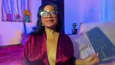 Snapshot of romantic_stargirl chatting on February 2, 3:21 am Is A Belle online show from February 2, 3:21 am