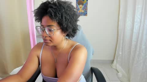 Is A Belle online show from May 19, 8:15 pm