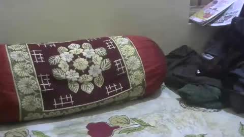 Snapshot of romeo7inch chatting on December 19, 7:15 am Punith online show from December 19, 7:15 am