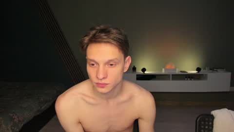 Romeo online show from December 15, 10:58 pm