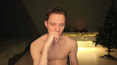 Romeo online show from December 24, 7:33 pm