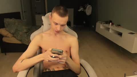 Romeo online show from February 25, 2:22 pm