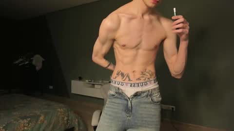 Romeo online show from March 12, 5:49 pm