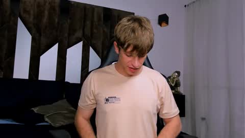 Romeo Ricci online show from January 8, 5:43 am