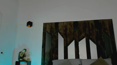 Snapshot of romeo_ricci1 chatting on May 24, 12:10 pm Romeo Ricci online show from May 24, 12:10 pm