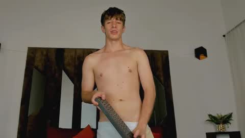 Snapshot of romeo_ricci1 chatting on May 27, 1:57 am Romeo Ricci online show from May 27, 1:57 am
