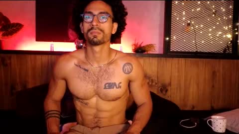 R O M E O  online show from February 8, 5:05 pm