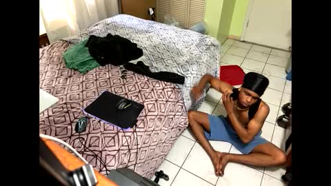 romeotyn online show from February 22, 6:41 pm