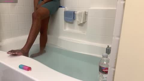 romeotyn online show from February 21, 7:48 pm