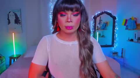 Snapshot of romirousexx chatting on October 8, 4:32 am Romi Rouse online show from October 8, 4:32 am