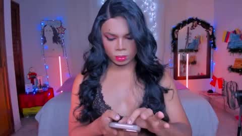 Snapshot of romirousexx chatting on November 30, 11:03 am Romi Rouse online show from November 30, 11:03 am