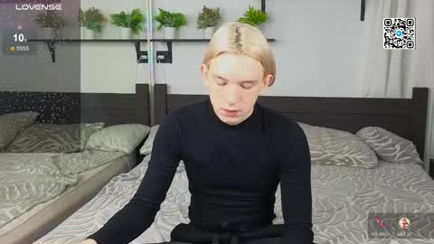 Snapshot of ron_vilsx chatting on October 26, 5:57 am ron vilsx online show from October 26, 5:57 am