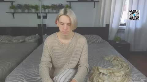 Snapshot of ron_vilsx chatting on November 17, 8:20 am ron vilsx online show from November 17, 8:20 am