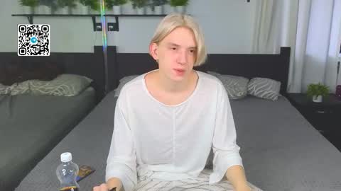 Snapshot of ron_vilsx chatting on November 28, 6:27 am ron vilsx online show from November 28, 6:27 am