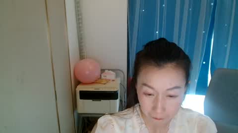 Snapshot of rongrong0329 chatting on July 7, 7:23 am sui sui online show from July 7, 7:23 am