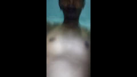 Snapshot of roniyxx chatting on December 14, 4:56 pm ronzxxx online show from December 14, 4:56 pm