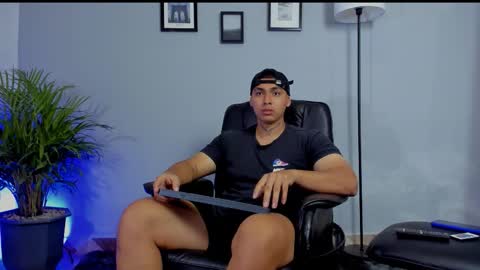 RonnieCanford online show from February 3, 2:53 am