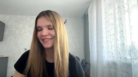 Snapshot of ronniencino chatting on March 15, 9:04 am Gabi online show from March 15, 9:04 am