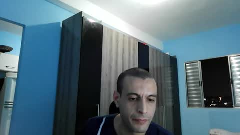 Snapshot of ronnispoto chatting on August 7, 10:56 pm ronny online show from August 7, 10:56 pm