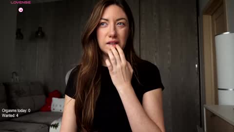 Snapshot of ronny_ponny chatting on December 16, 10:31 am RonnyPonny online show from December 16, 10:31 am