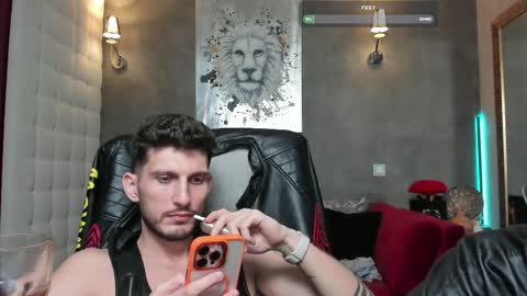 onlyfans-   online show from February 18, 1:32 am