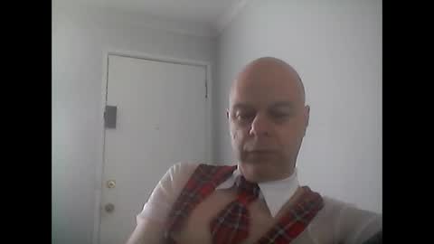 Snapshot of rooboy55 chatting on November 9, 2:21 am rooboy55 online show from November 9, 2:21 am