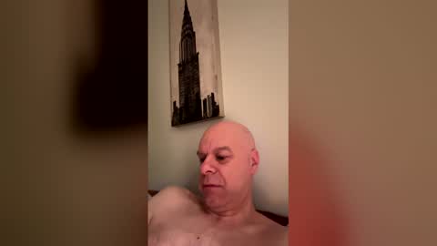 Snapshot of rooboy55 chatting on December 17, 10:32 am rooboy55 online show from December 17, 10:32 am