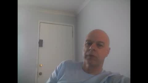 Snapshot of rooboy55 chatting on February 21, 2:23 am rooboy55 online show from February 21, 2:23 am