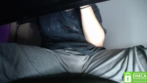 Snapshot of room_hot_x chatting on December 15, 9:45 am ken online show from December 15, 9:45 am