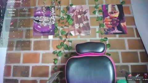 roos_veyker online show from July 22, 8:55 pm