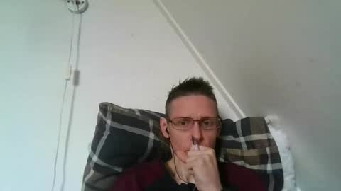 rororober online show from February 8, 10:40 am