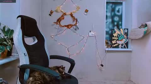 Snapshot of rosa843850 chatting on December 19, 8:27 pm rosa843850 online show from December 19, 8:27 pm