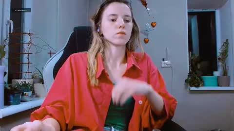 Snapshot of rosa843850 chatting on March 3, 4:35 pm rosa843850 online show from March 3, 4:35 pm