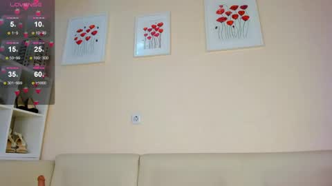 Snapshot of rosa_mariposa_ chatting on January 15, 10:02 pm Rosa online show from January 15, 10:02 pm