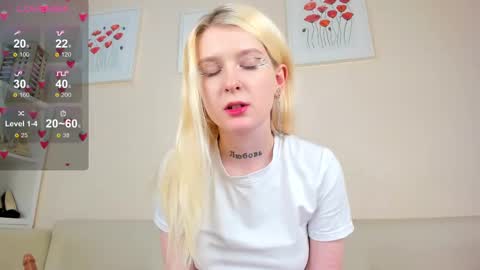 Snapshot of rosa_mariposa_ chatting on February 11, 10:04 am Rosa online show from February 11, 10:04 am