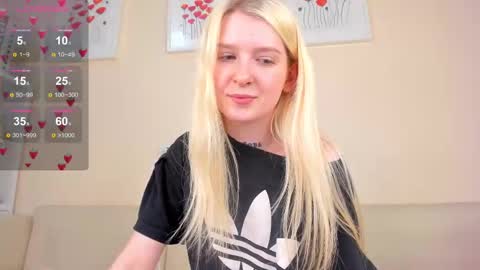 Snapshot of rosa_mariposa_ chatting on February 17, 6:37 pm Rosa online show from February 17, 6:37 pm