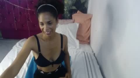 Snapshot of rosa_skinny chatting on July 28, 7:39 pm rosa online show from July 28, 7:39 pm