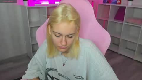 Viola online show from August 2, 12:53 am