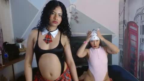 rosa_woolf online show from June 6, 1:49 pm