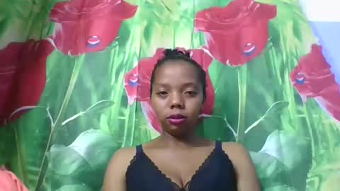 rosah225127 online show from April 11, 5:45 am