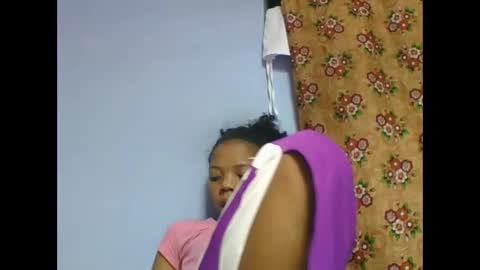 rosah225127 online show from May 25, 5:57 am
