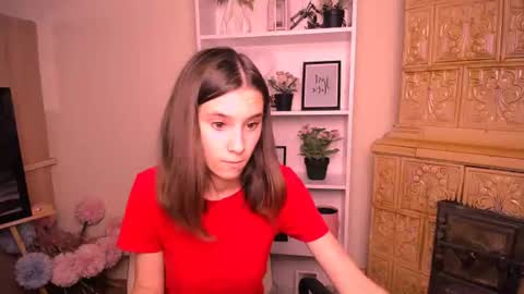 Snapshot of rosalais_ chatting on June 27, 6:29 am Rose online show from June 27, 6:29 am