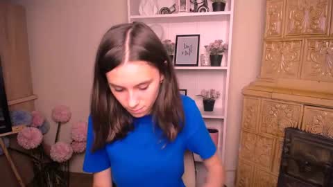 Snapshot of rosalais_ chatting on July 18, 5:55 am Rose online show from July 18, 5:55 am