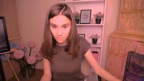Snapshot of rosalais_ chatting on July 31, 6:35 am Rose online show from July 31, 6:35 am