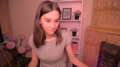 Snapshot of rosalais_ chatting on August 5, 6:27 am Rose online show from August 5, 6:27 am